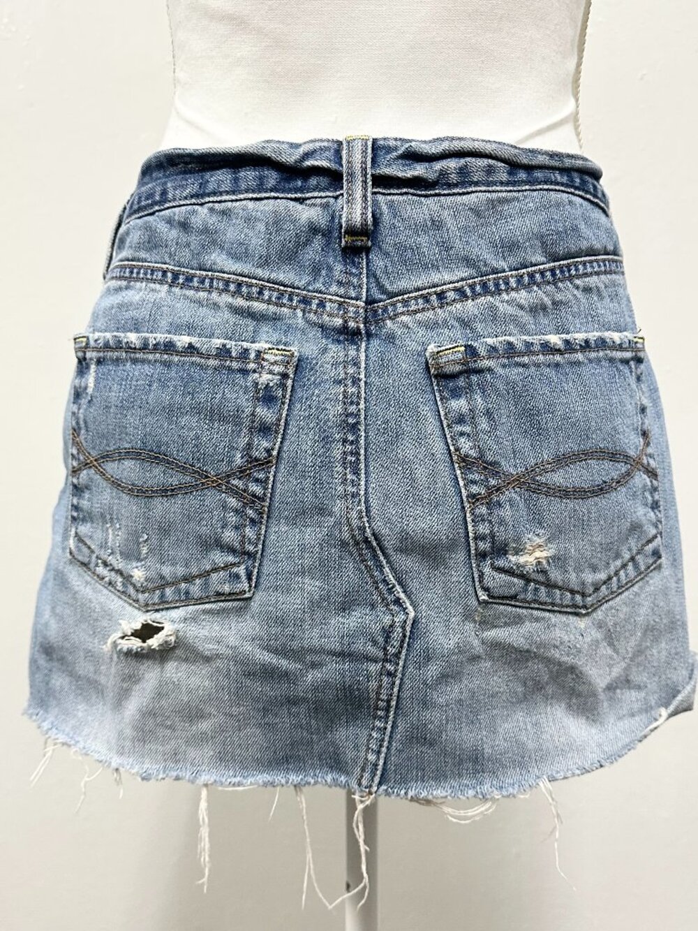 Y2K Abercrombie & Fitch Frayed Hem Denim Mini Skirt Size 06